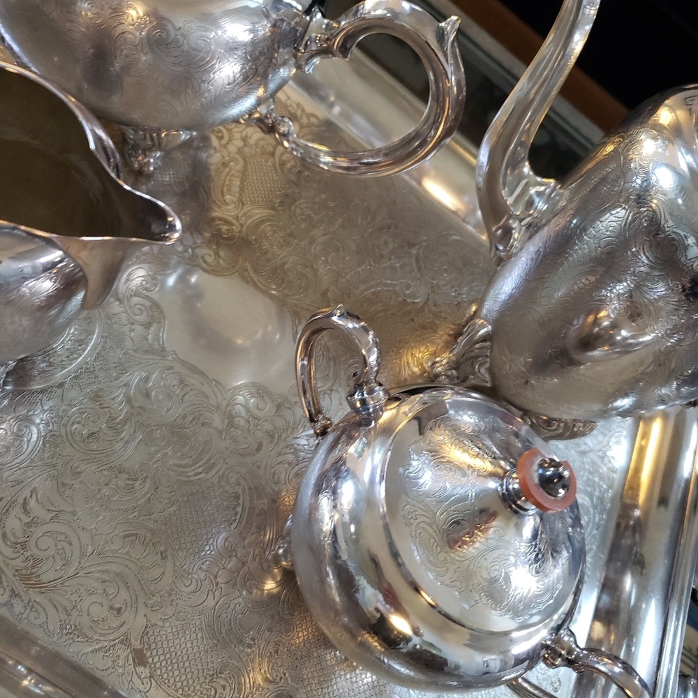 Antique Tea Set - Picture 4 of 4